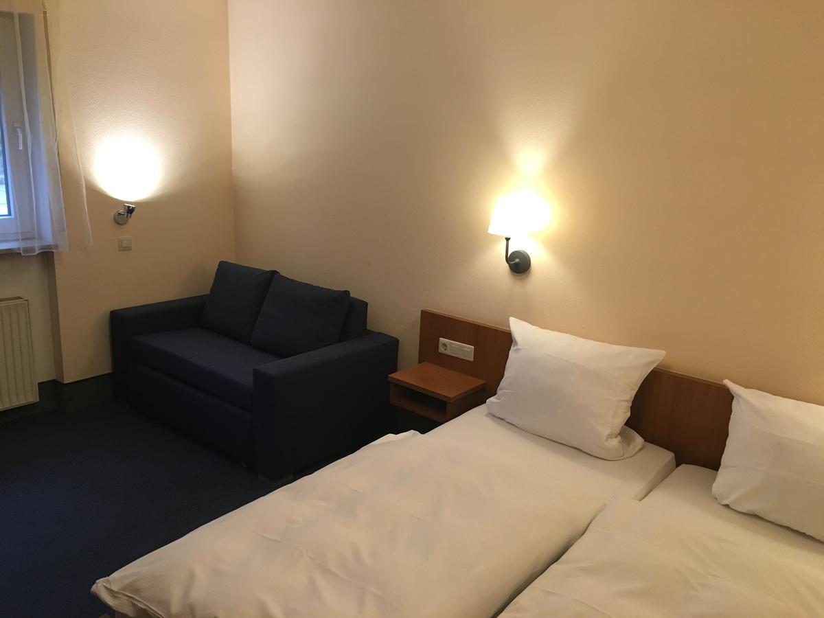 Zip Hotel Lingenfeld Стая снимка