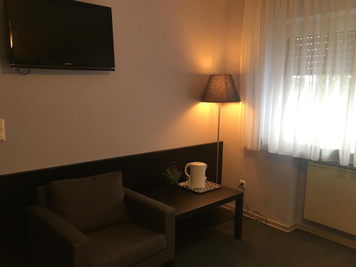 Zip Hotel Lingenfeld Екстериор снимка