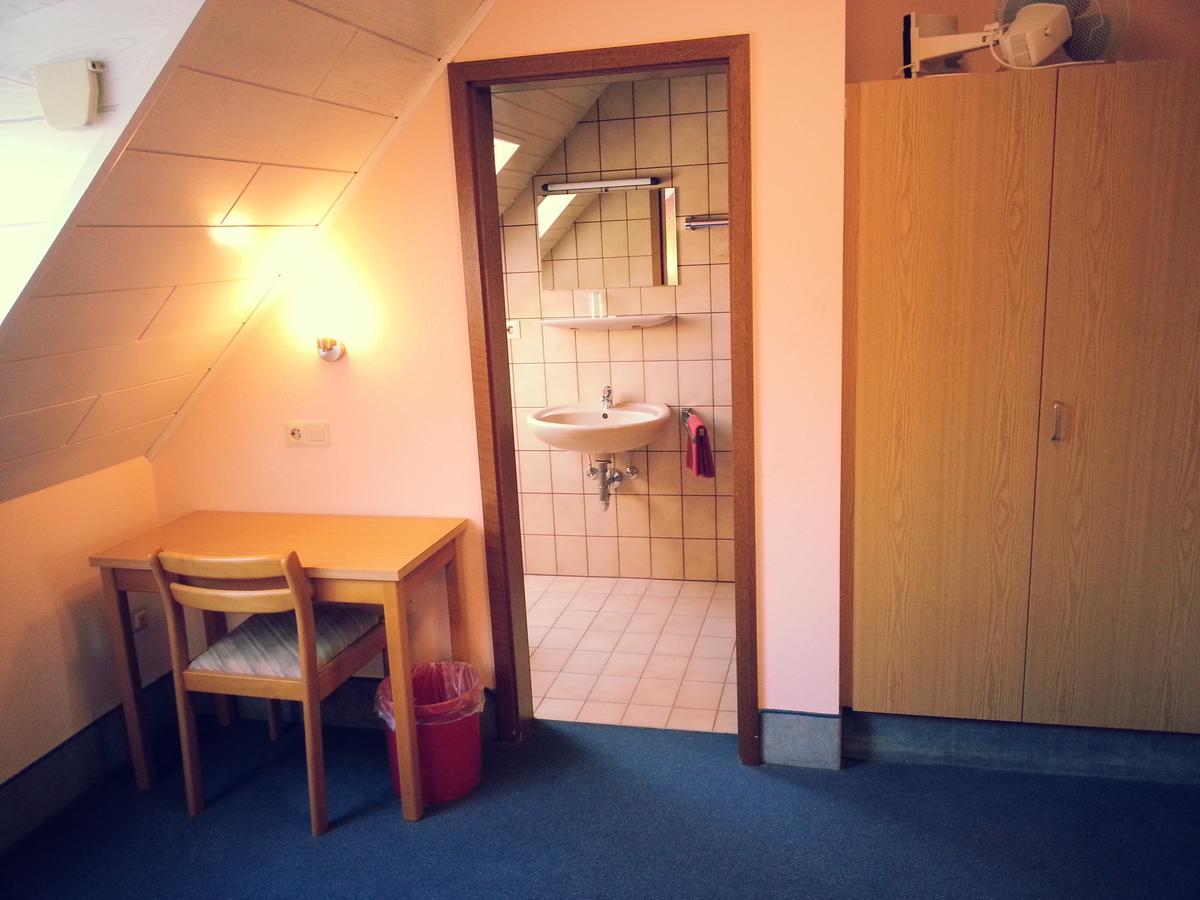 Zip Hotel Lingenfeld Екстериор снимка